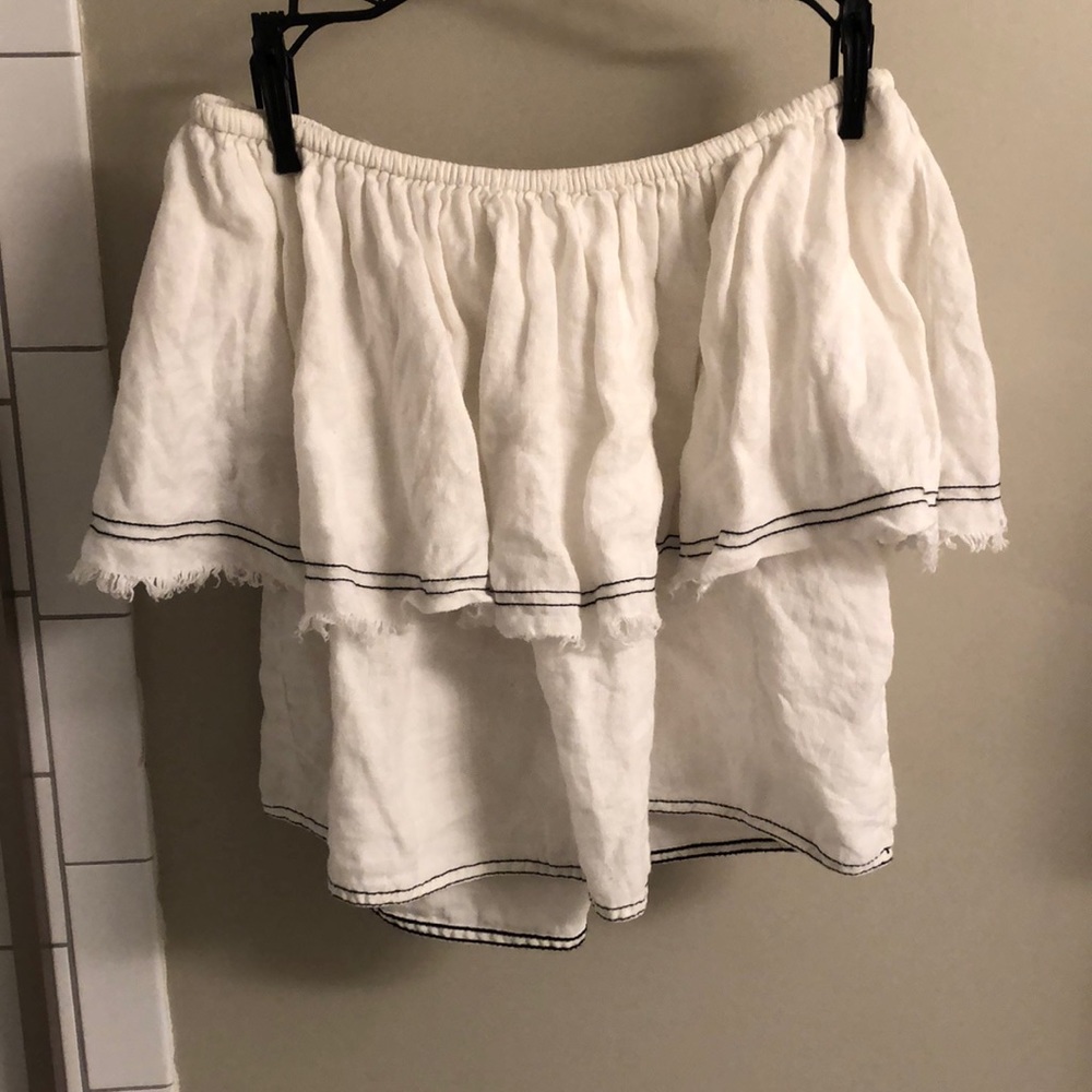 Strapless linen top
